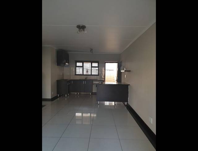 1 BEDROOM TOWNHOUSE FOR SALE IN NOORDWYK